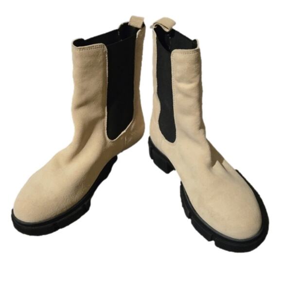 Cruza Tendencia Shoes - Cruza Tendencia Suede Lug Sole Chelsea Boots NWOT‎